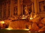 Fontana Di Trevi esti hangulatban